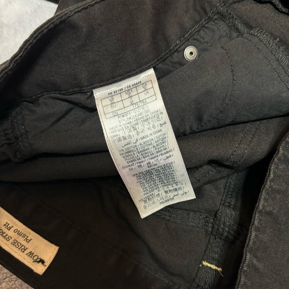 GUESS Bootcut Black Jeans EUC - Picture 5 of 7